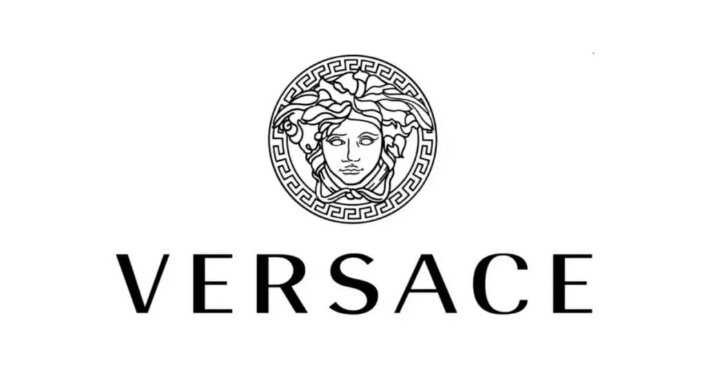 لوگوی برند ورساچه (Versace)؛ نامی شناخته‌شده در میان اسم‌های معروف بدلیجات