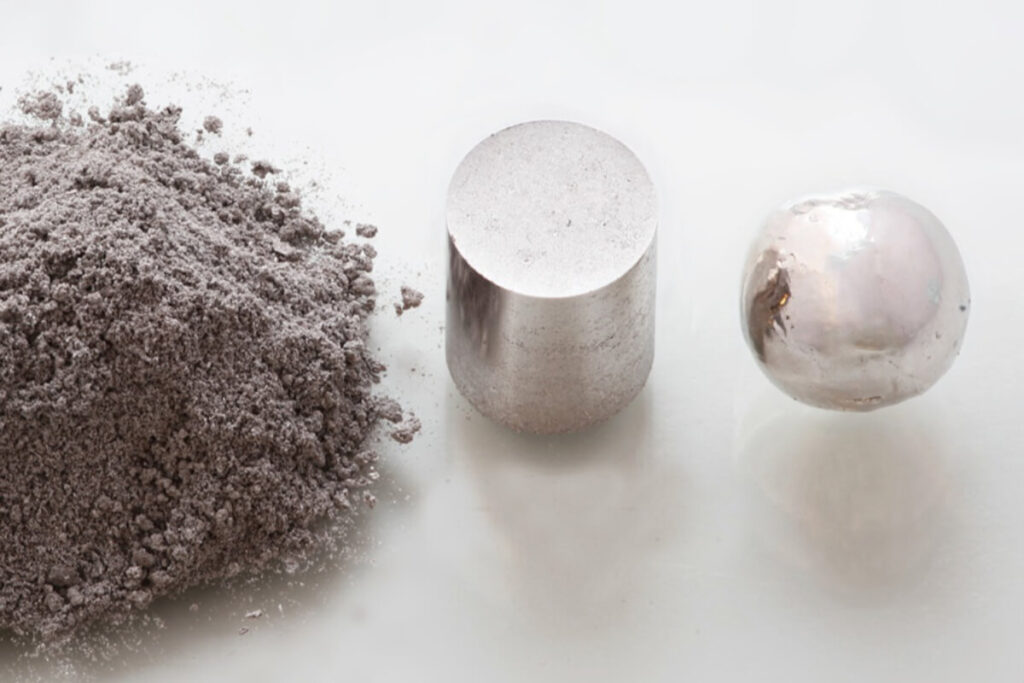 رادیوم چیست و چرا در بدلیجات استفاده میشود؟